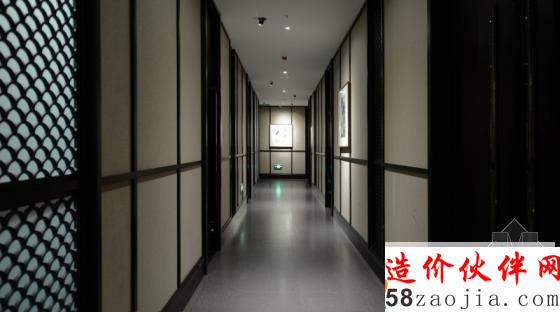現(xiàn)代中式“端莊穩(wěn)重”馬仕玖煲博樂店連鎖店