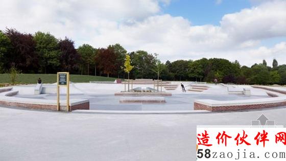 圍繞一個不規(guī)則褐紅色“碗”建造的滑冰公園