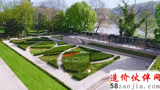 德國(guó)科布倫茨選帝侯宮廣場(chǎng)