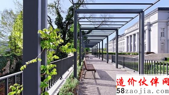德國(guó)科布倫茨選帝侯宮廣場(chǎng)