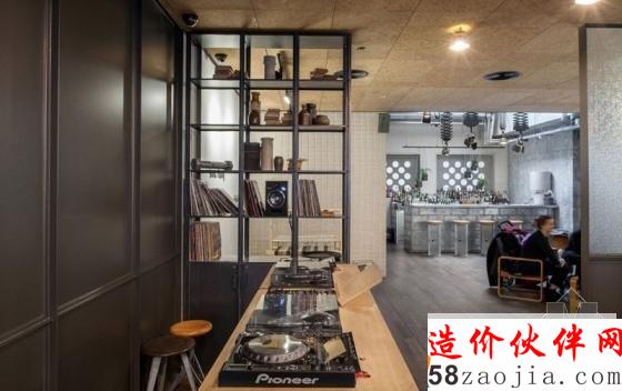 首屈一指!倫敦現(xiàn)代“潮酷風暴”艾斯酒店