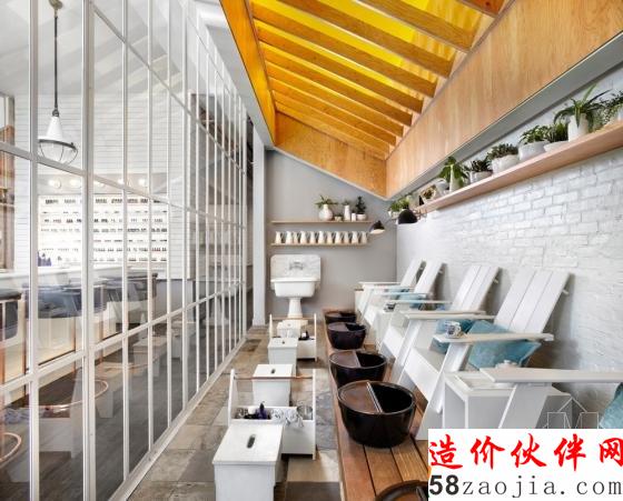 多倫多“精致優(yōu)雅”女皇美容沙龍店