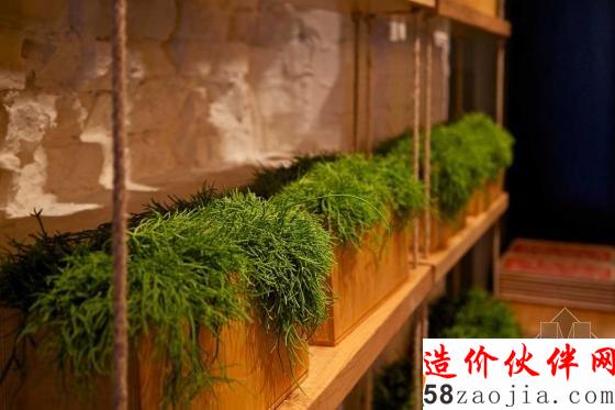 烏克蘭“悠然自得”Simple餐廳設(shè)計(jì)