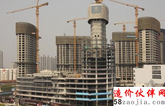 徐州蘇寧廣場項目B、C、D、E塔樓主體結(jié)構(gòu)封頂