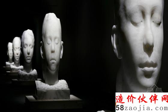 意大利教堂雕塑裝置