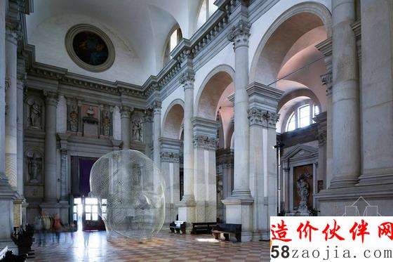 意大利教堂雕塑裝置