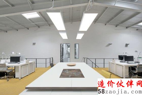 北京三里屯60年老禮堂變身建筑事務所