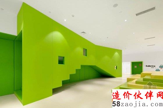 誰(shuí)說(shuō)沒(méi)有樹(shù)就不能綠意盎然 看青島這家早教中心