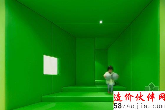 誰(shuí)說(shuō)沒(méi)有樹(shù)就不能綠意盎然 看青島這家早教中心
