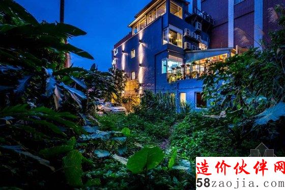 人文與藝術(shù)共舞 溫泉風(fēng)格旅店