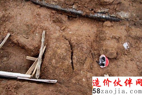 德陽(yáng)施工地發(fā)生坍塌