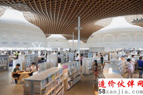 專注閱讀未必要嚴肅的圖書館 來看這些大圓頂下的設計