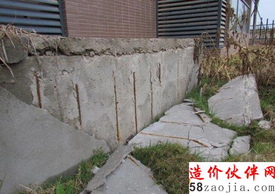 脫落的墻磚
