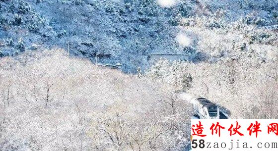 北京S2號(hào)線 開(kāi)往雪國(guó)的列車