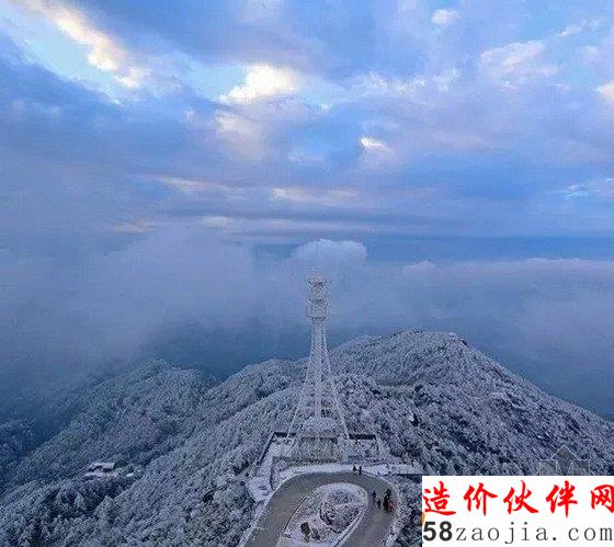 福建九仙山測風(fēng)塔被冰封 變“九層妖塔”