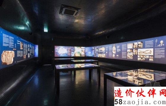 克羅地亞的一個博物館,竟然只放了一尊青銅雕像