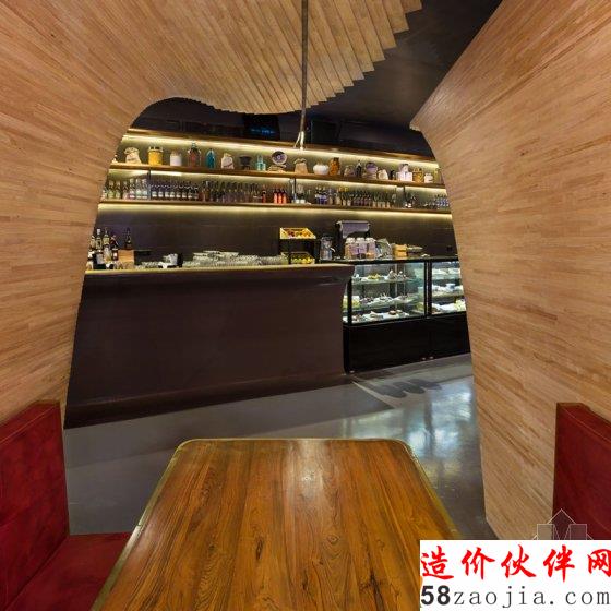 拒絕沉悶不變 這家餐廳的木質(zhì)拱廊設(shè)計值得借鑒