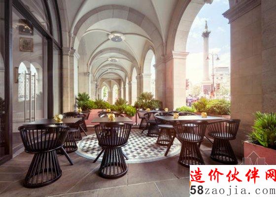 看得出房子是200年前的嗎