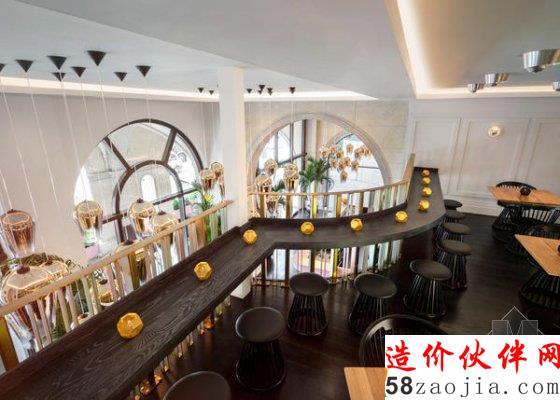 看得出房子是200年前的嗎
