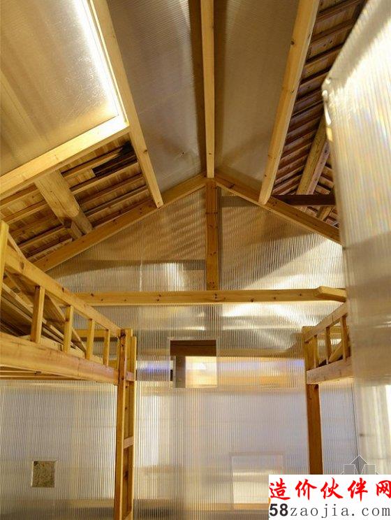 翻新老房子的最快捷方法就是在屋子里直接建個(gè)新房子