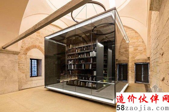 翻新老房子的最快捷方法就是在屋子里直接建個(gè)新房子