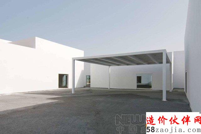 描繪孩子們蠢蠢欲動(dòng)的記憶的方形建筑