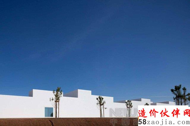 描繪孩子們蠢蠢欲動(dòng)的記憶的方形建筑
