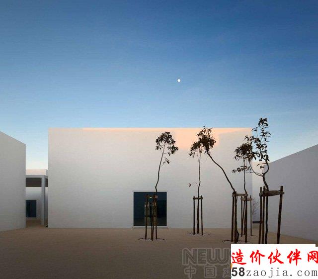 描繪孩子們蠢蠢欲動(dòng)的記憶的方形建筑