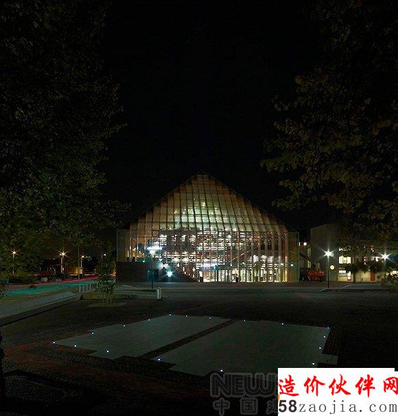 天津新圖書館:恍若在宇宙飛船里讀書