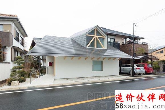 東西合璧的老虎窗住宅