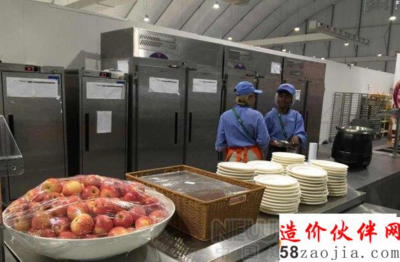 外形酷似蔬菜大棚的里約奧運(yùn)村餐廳