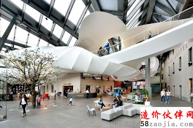 工業(yè)遺址變身成華麗的巢穴體驗館