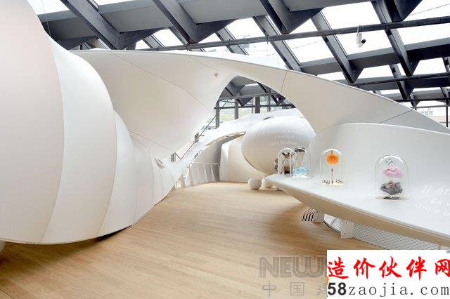 工業(yè)遺址變身成華麗的巢穴體驗館