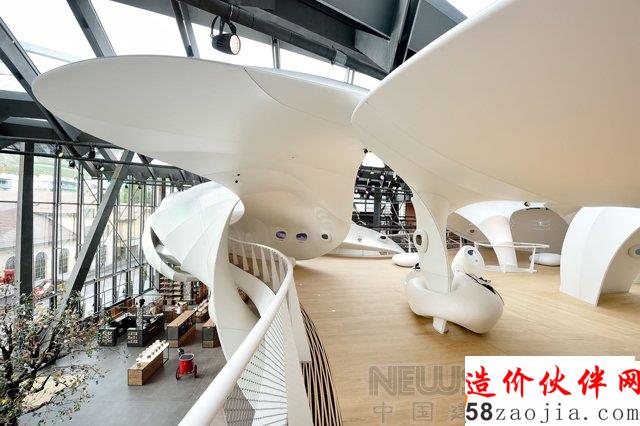 工業(yè)遺址變身成華麗的巢穴體驗館