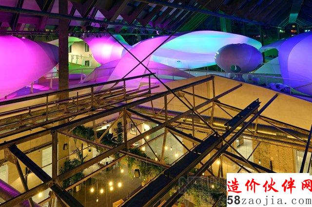 工業(yè)遺址變身成華麗的巢穴體驗館