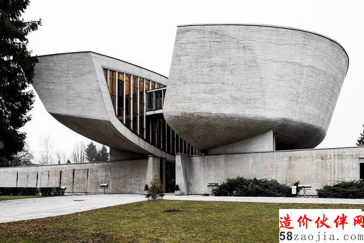 Memorial and Museum of the Slovak National Uprising, by architect Duan Kuzma, 1963-1970. Banská Bystrica, Slovakia. Image Stefano Perego