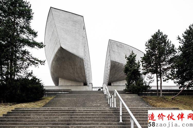 Memorial and Museum of the Slovak National Uprising, by architect Duan Kuzma, 1963-1970. Banská Bystrica, Slovakia. Image Stefano Perego